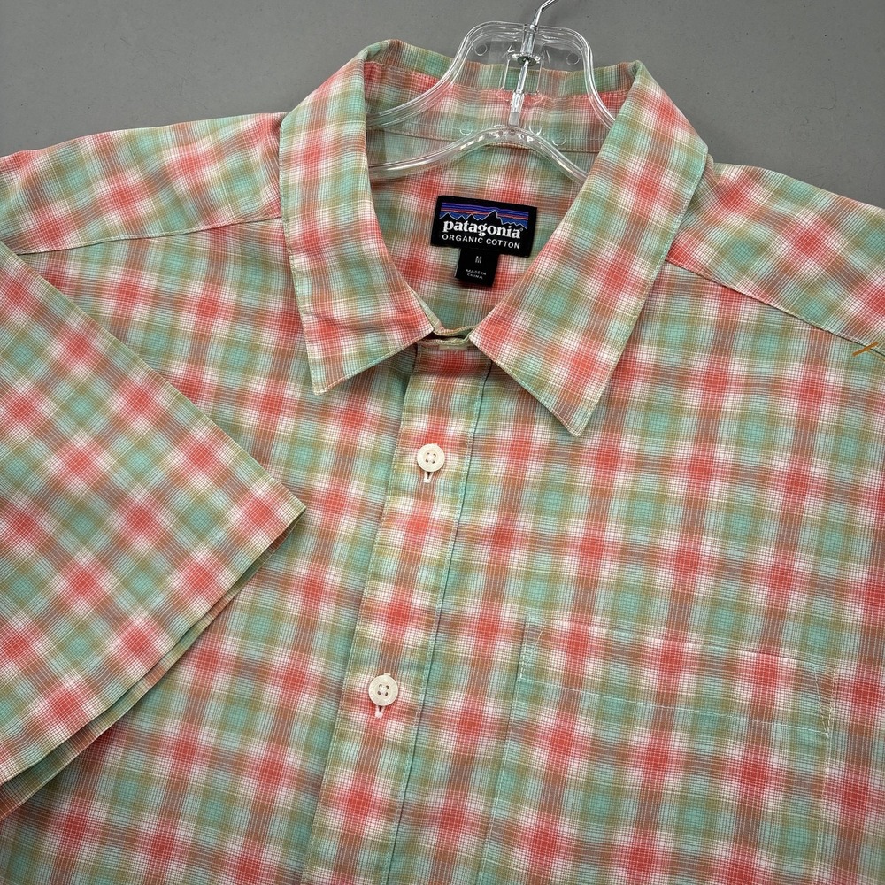 Patagonia Shirt Mens Medium Pink Green Plaid Short Sleeve Button Front Fezzman